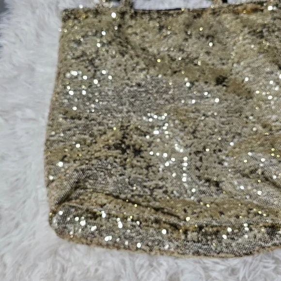 Victorias Secret Gold Sequin Tote Bag With  ANGEL Wings Purse Charm - Picture 10 of 12